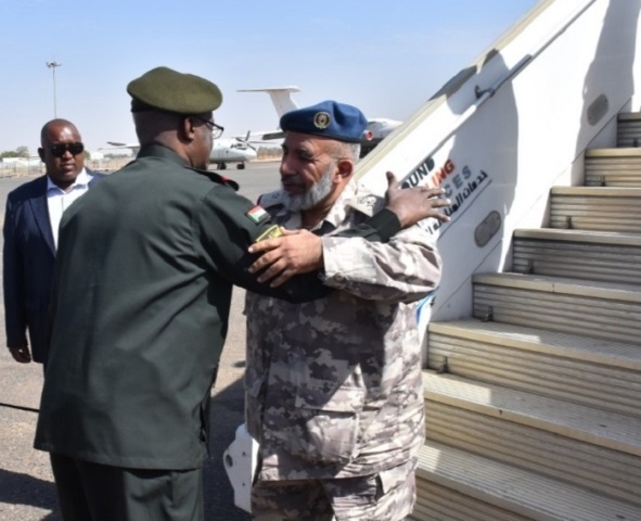 رئيس الأركان القطري يصل السودان 1 غانم شاهين