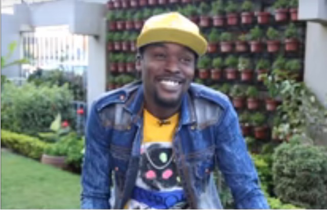 شاهد بالفيديو.. رشا الزنجية ترفع التمام للوطن مع العازف "طاسو".. "جينا نرمي قدام وأرواحنا ليك هدية" 11 طاسو