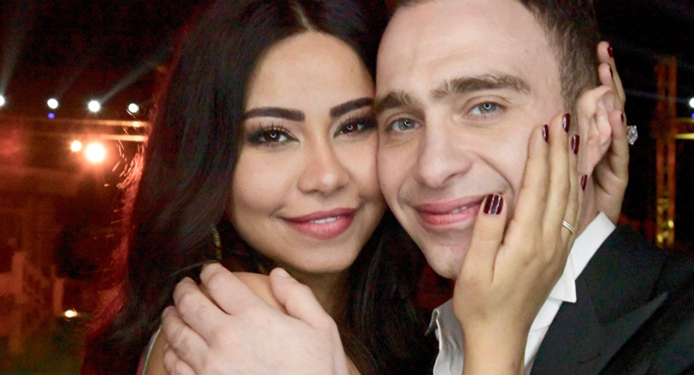 بعد استغاثة محاميها.. طارق الشناوي يكشف مفاجأة عن أزمة شيرين الجديدة 10 شيرين