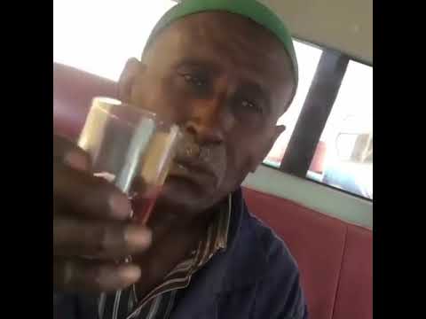 شاهد بالفيديو.. فاكهة السوشيال ميديا "عم عبدو" يطمئن الشعب السوداني بخصوص "كورونا" ويقول: لو جاتنا هذا هو الحل!! 1 عم عبدو