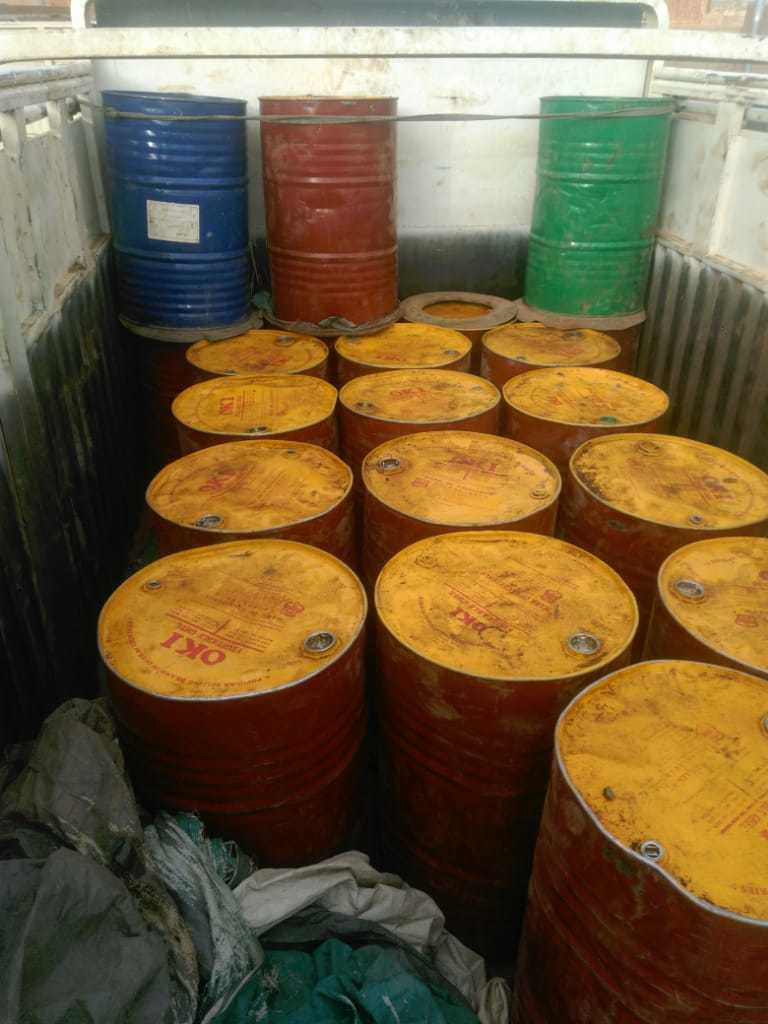 والى النيل الابيض يقف على مضبوطات للمتاجرين بالسلع 1 جاز 1