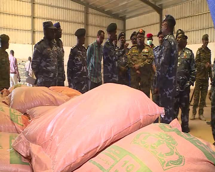 والي كسلا يؤكد عدم السماح باي عمل يخرب الاقتصاد 1 والي كسلا