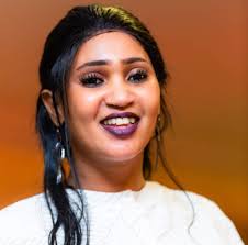 محمد الامين يثير جدلا كثيفا بسبب عائشة الجبل 1 download