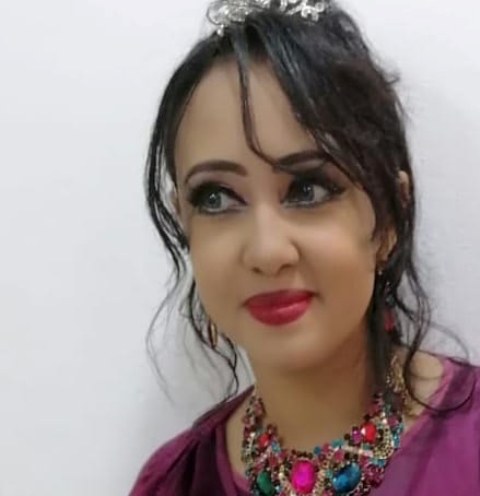 طبيبة سودانية: الحل الوحيد لمشكلة الاطباء في السودان هو ان الطبيب العمومي يقابل اي مريض بعد اسبوعين من الحجز المسبق 1 امنة نوري