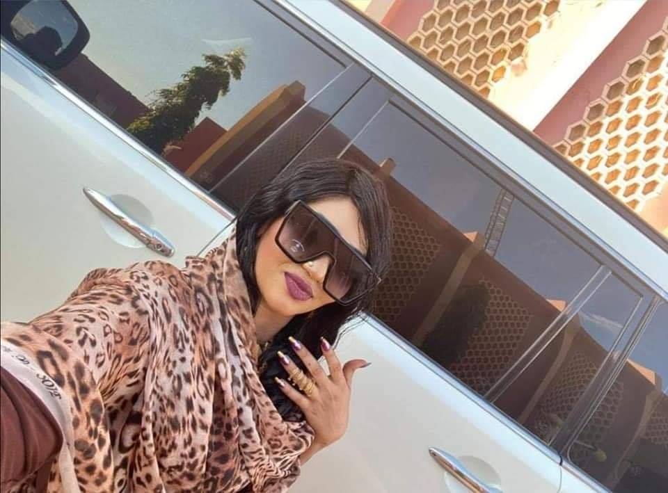 شاهد بالفيديو.. الفنانة عشة الجبل تفاجئ جمهورها: (معروفة طبعي عنيد وعاجباني نفسي شديد وبكيت البكاني) 10 عشة الجبلية2