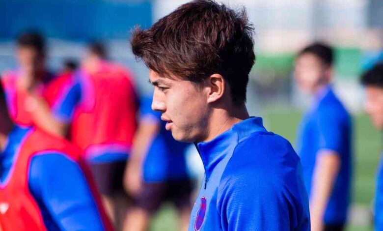 إصابة مهاجم برشلونة الشاب بفيروس كورونا 1 image 2