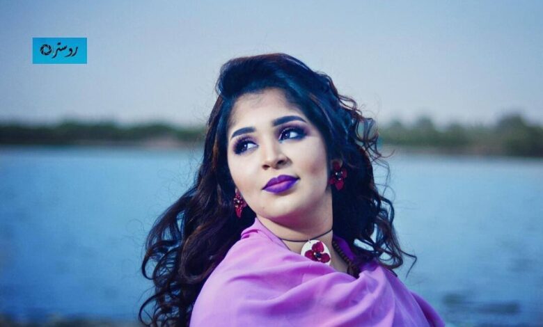 شاهد بالصور.. مفاجأة.. وزيرة (القراية) السودانية تبحث عن (عريس) و 1500 شخص يعرضون أنفسهم لخطبتها بعد أن وصفوها بنار الضلع 1 وزيرة القراية