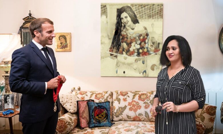 شاهد بالصورة.. ما هي حقيقة لقاء الفنانة السودانية الضجة عشة الجبل بالرئيس الفرنسي ماكرون؟ 1 الجبلية وماكرون