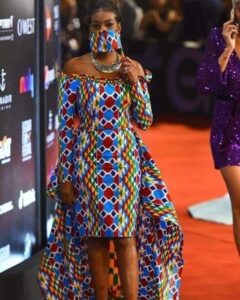 شاهد بالصور .. إطلالة جديدة لبطلة فيلم (ستموت في العشرين) بمهرجان جونة السينمائي 2 بنة خالد