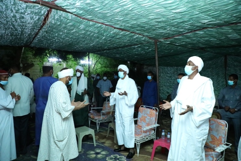 (دقلو) يؤدي واجب العزاء في فقيد البلاد الإمام الصادق المهدي 10 عزاء دقلو