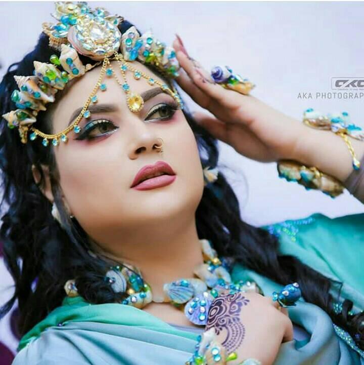 بالصور .. إطلالة جديدة لمونيكا روبرت تشعل مواقع التواصل الإجتماعي 11 منو