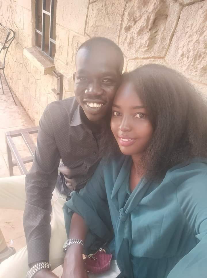 شاهد بالصورة.. الفتاة السودانية التي هزت مواقع التواصل بزواجها من شاب بالمحكمة بعد رفض والدها.. تنزع الحجاب وتستعد للسفر مع زوجها للسويد 2 مريم وزجها