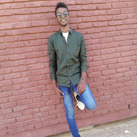 تفاصيل جديدة عن قتل طالب داخل جامعة امدرمان الاسلامية 10 الشهيد الطالب عبد العزيز الصادق