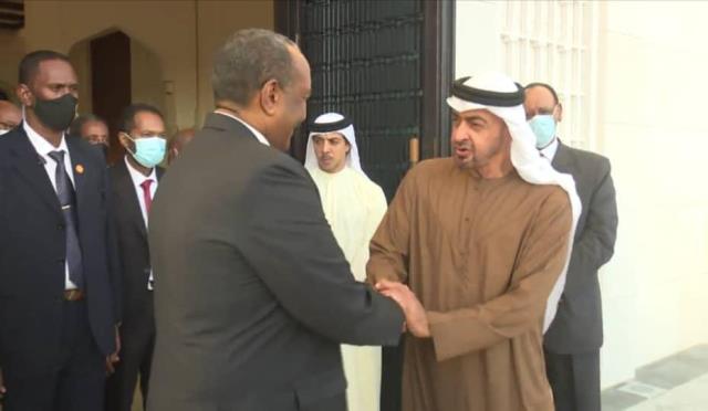 البرهان يتلقى اتصالاً هاتفيًا من ولي عهد أبو ظبي 10 زايد البرهان