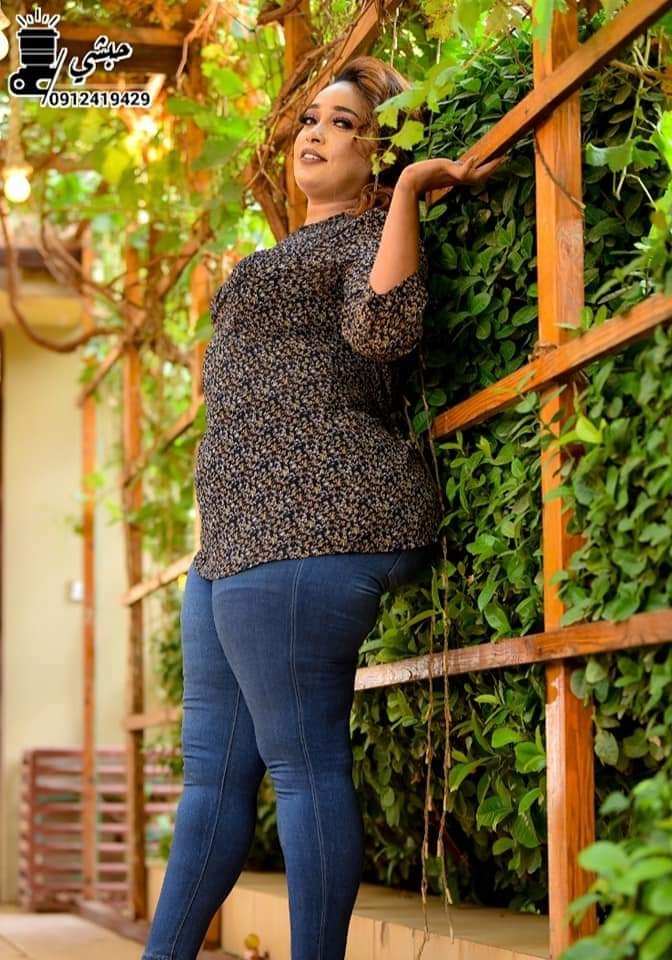 شاهد بالصور.. إعلامية سودانية حسناء تخطف لقب الفتاة الأعلى مهراً في السودان...رجل أعمال يقدم لها مبلغ 15 مليار عبارة عن قولة خير ومهر 14 شهد ازهري1