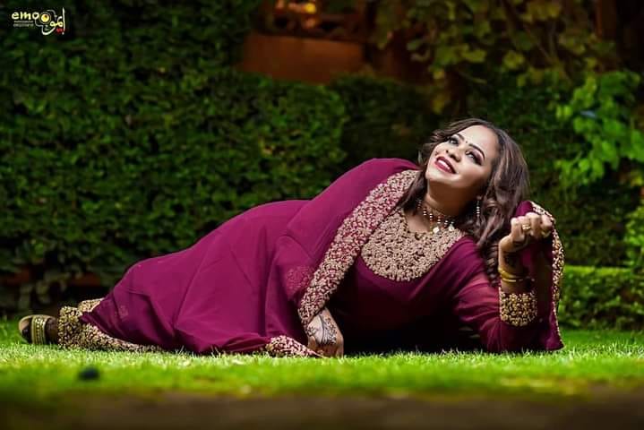 شاهد بالفيديو: منال البدري تعود لإثارة الجدل بالسوشيال ميديا وتحصل على أكبر (نقطة) من فئة الدولار 10 منال البدري جديد