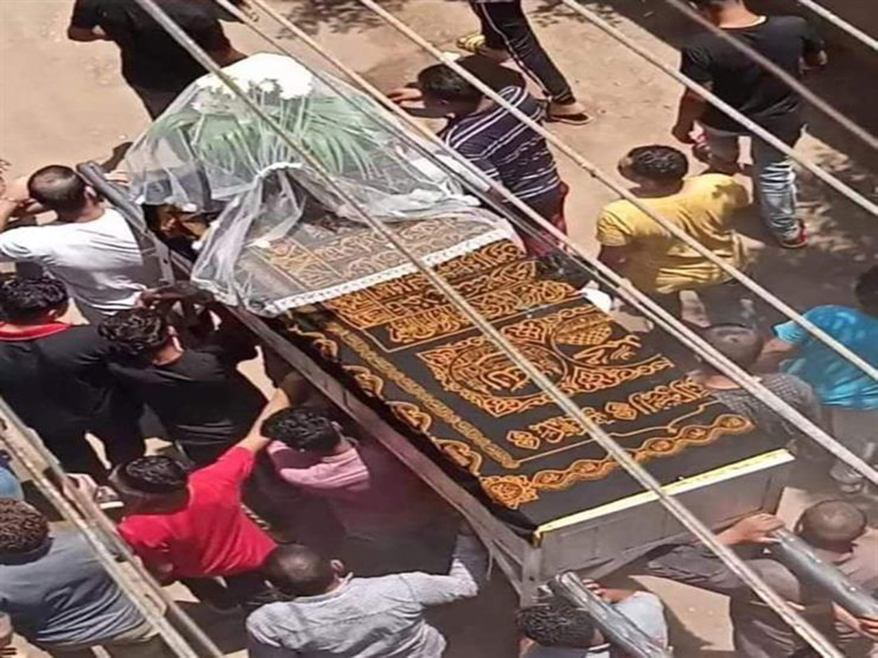 "وضعوا الطرحة على نعشها" وفاة عروس مصرية ليلة زفافها 10 image 28