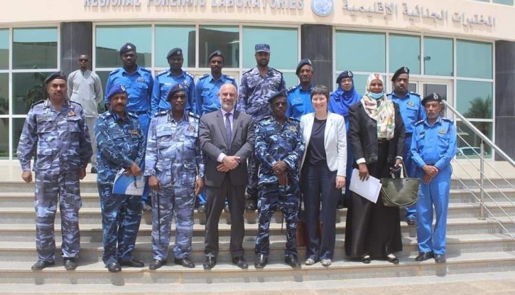 لقاء بين الإدارة العامة للأدلة الجنائية و وفد مكتب التحقيقات الفيدرالي الأمريكي 1 الجنائية