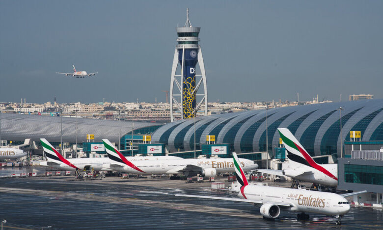 مطار دبي طيران الإمارات