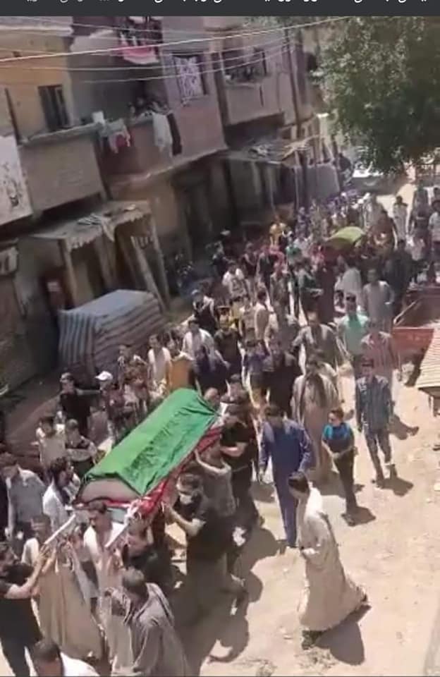 بالصور.. وفاة معلمة مصرية لحظة وصول جثمان ابنتها طالبة الطب بإحدى الجامعات السودانية وتشيع الجنازتين في موكب حزين 3 2وفاة ام وابنتها