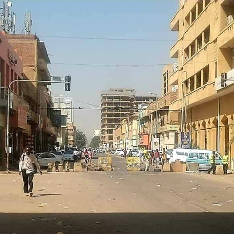 صديق الحاج يكتب: ومعظم النار من مستصغر الشرر 10 اعتصام القصر