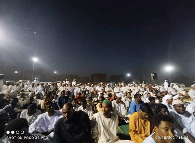 بالصور.. حشود ضخمة تدهش رواد مواقع التواصل في "الليلة القرآنية الكبرى" استماعاً للقرآن بميدان الصحافة بالخرطوم 1 ليلة قرانية