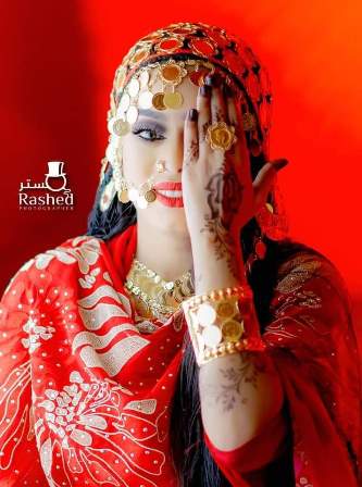 بالصور: المطربة إيمان الشريف تخطف الأضواء بالسوشيال ميديا.. شاهد ماذا ارتدت وبدت متألقة 15 ايمان الشريف