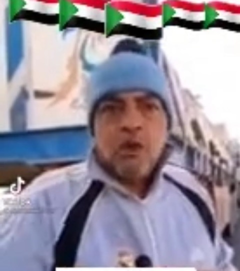 شاهد بالفيديو.. سائق مصري: سوء الإدارة و(الكسل) جعل السودان يستورد مايصدر من منتجات 10 سائق مصري