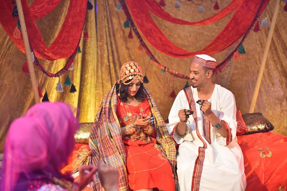 بالفيديو والصورة.. تعرف على التفاصيل الكاملة لقصة زواج الفنان طه سليمان من حسناء السوشيال ميديا المودل آية أفرو 11 طه سليمان واية افرو