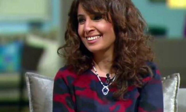 مطربة مصرية تثير الجدل بتصريحات على الهواء حول خلعها الحجاب وزواجها العرفي 1 الفنانة حنان محمد7