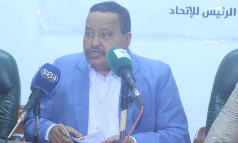 طه فكي رئيس الاتحاد العام للكرة .. تعاوننا بلا حدود مع الهلال والمريخ لتشريف الكرة السودانية 1 طه فكي