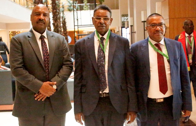 بالصورة.. مُغردون يعلقون على (فقدان وزن) قوش اللافت في ظهوره الأخير بالقاهرة 1 قوش المريخ