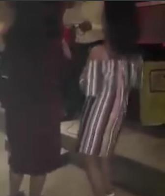 شاهد بالفيديو: بأزياء عارية وقصيرة ورقص فاضح فتيات سودانيات يثرن غضب الشارع العام بعد ظهورهن في فيديو (مخجل) 10 فتيات