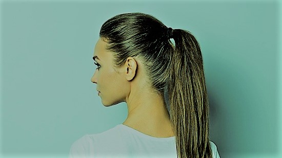 دولة تحظر تسريحة "ذيل الحصان" على طالبات المدارس لسبب غريب 1 77