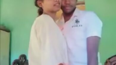 شاب وفتاة يتبادلان الاحضان