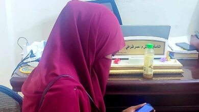 فتاة الاشارة