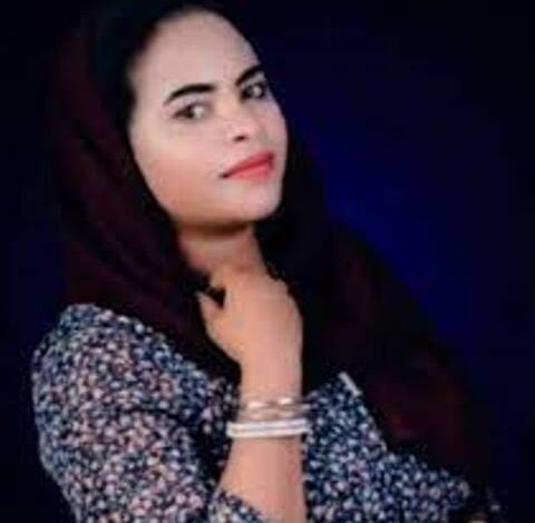 شاهد بالفيديو: وسط حشد غفير من السيدات المطربة منال البدري توثق لحظة "عواسة" الكسرة من داخل بيوت إحدى المناسبات 1 منال البدري