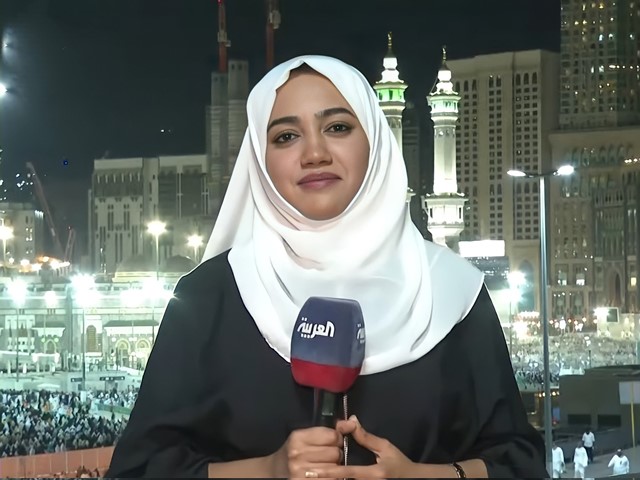 رد صادم للإعلامية السودانية "رفيدة ياسين" للمُهنئين لها بارتداء الحجاب! 10 رفيدة حجاب