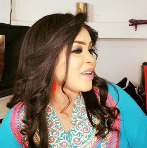 هبة جبرة ل عشة الجبل: امشي يا قحاتية ! 10 هبة جبرة