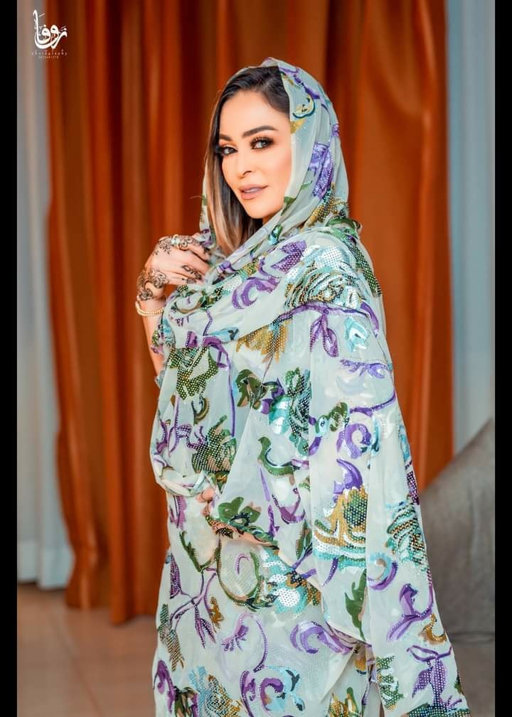 شاهد بالصور.. الفنانة المصرية داليا البحيري تشعل مواقع التواصل العربية والسودانية بارتدائها (الثوب) السوداني قبل ساعات من مغادرتها الخرطوم 3 داليا البحيري التوب3