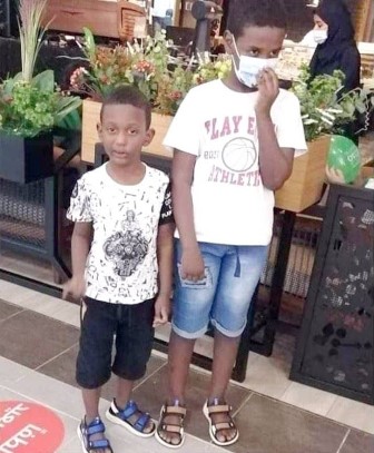 (أخرج زوجته وابنه ليلقي حتفه مع ابنيه) في حادثة مأساوية طبيب سوداني يضحي بحياته لإنقاذ أسرته 10 اطفال مغترب