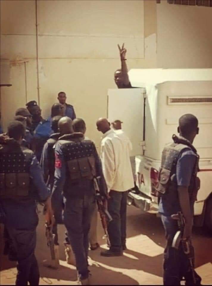 الدفاع عن توباك يستنكر مخاطبة القاضي لنقابة المحامين بسبب عضو الهيئة 10 توباك