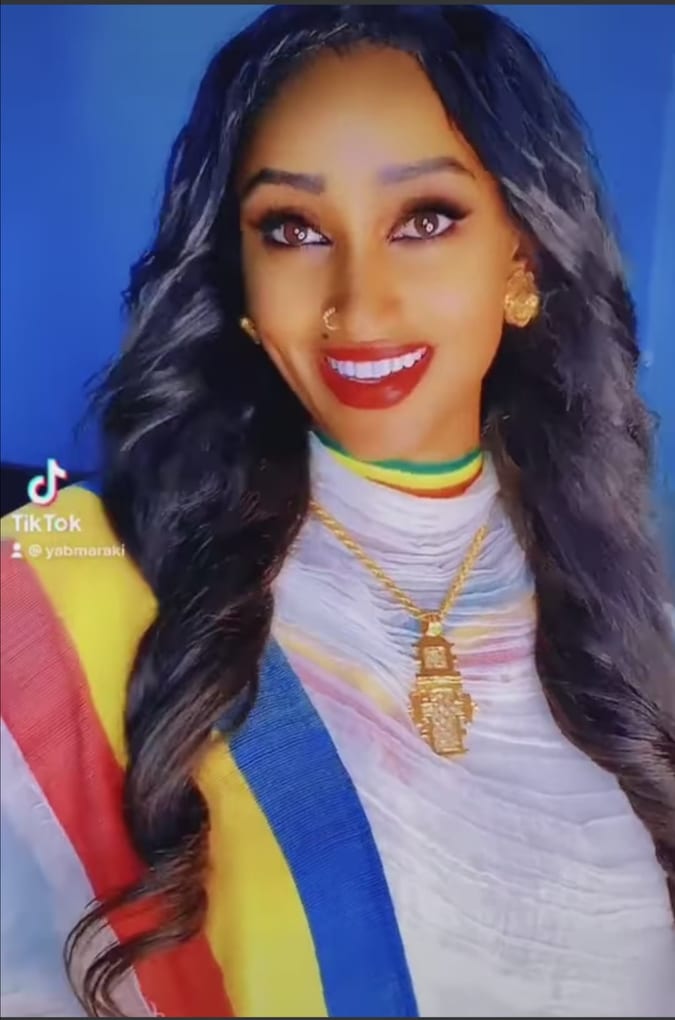 شاهد بالفيديو.. أثيوبية حسناء فائقة الجمال تقدم وصلة رقص مثير خلال حفل زواج ضخم أحيته الفنانة منال البدري ومتابع منبرش (نصيبي في الفشقة تنازلت عنه كاملاً لهذه الحسناء) 10 حسناء اثيوبيا