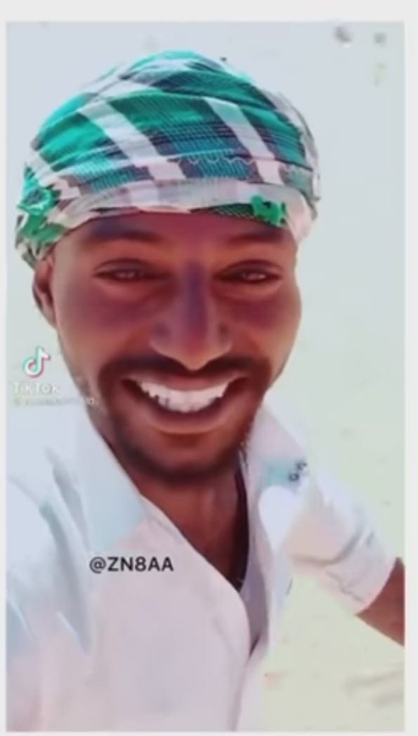 شاهد بالفيديو.. راعي سوداني مقيم بالسعودية يحكي طرفة حدثت له مع نجل كفيله الصغير جعلت دموع رواد مواقع التواصل تنهمر بالضحك 10 راعي سوداني