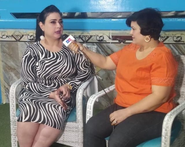 شاهد بالصورة.. الفنانة السودانية مونيكا روبرت تثير ضجة غير مسبوقة بعد ظهورها بفستان مثير كشفت من خلاله عن ساقيها ومتابعون (اللهم الثبات) 2 مونيكا روبرت