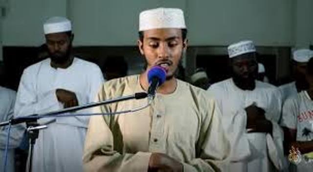 فيديو: الشيخ القارئ، أو الدكتور عفيف تاج عاد إلى بلاده إثيوبيا من السودان بعد أن تخرج من كلية الطب جامعة أفريقيا 11 عفيف محمد تاج