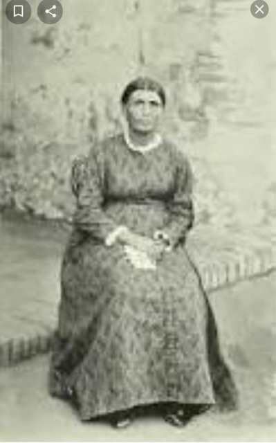 كترينا المرأة الوحيدة اطلق اسمها علي شارع .. هل لا توجد امرأه اخرى في السودان تتشرف بإطلاق اسمها علي شارع ؟ 13 كترينا 1