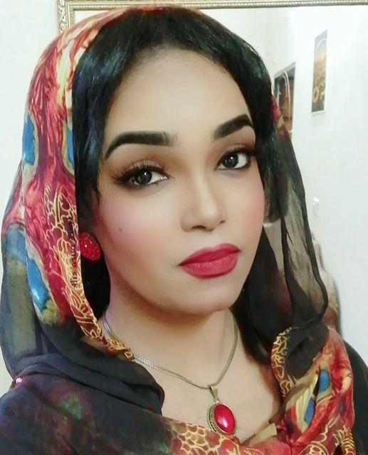 المذيعة يسرا فرح