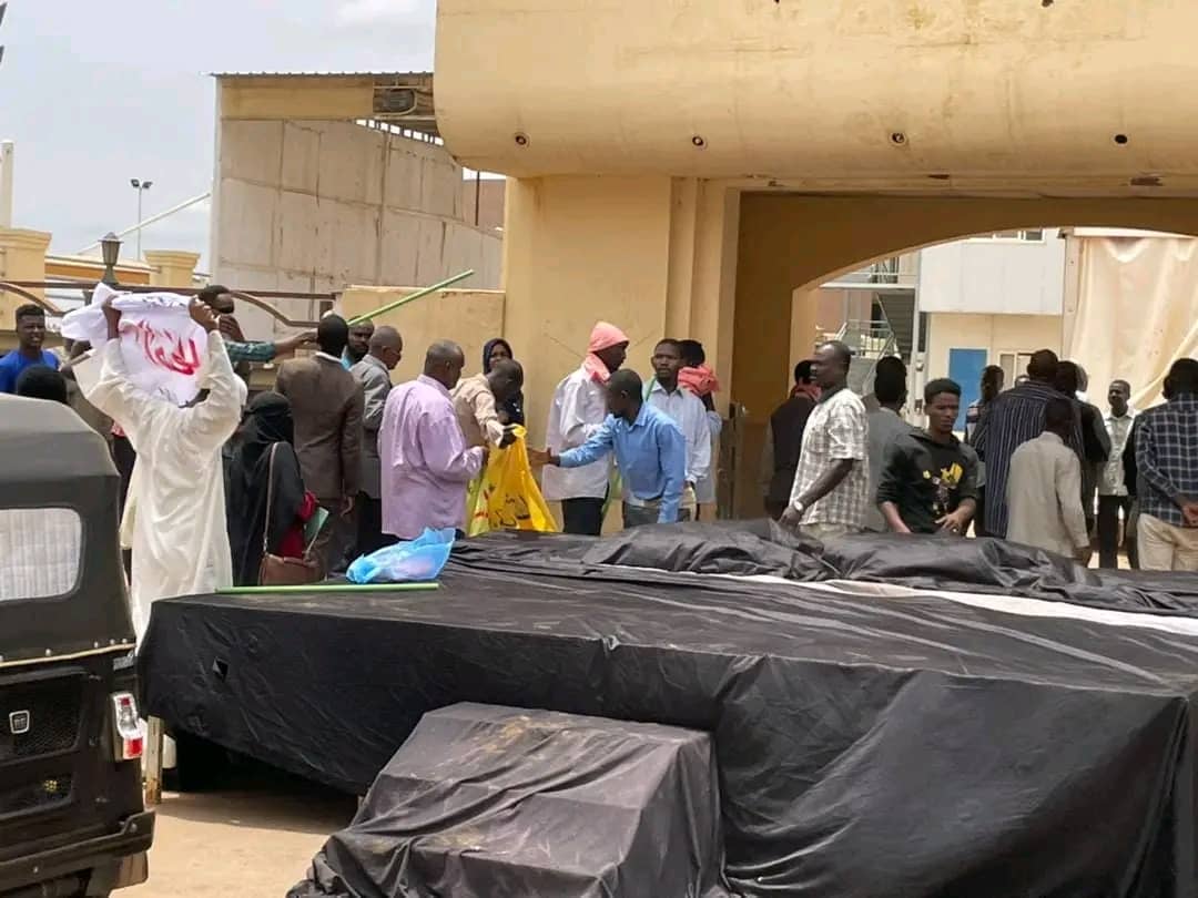 مجموعة مسلحة بالعصي تقتحم دار المحامين بالعمارات 10 IMG 20220810 WA0024