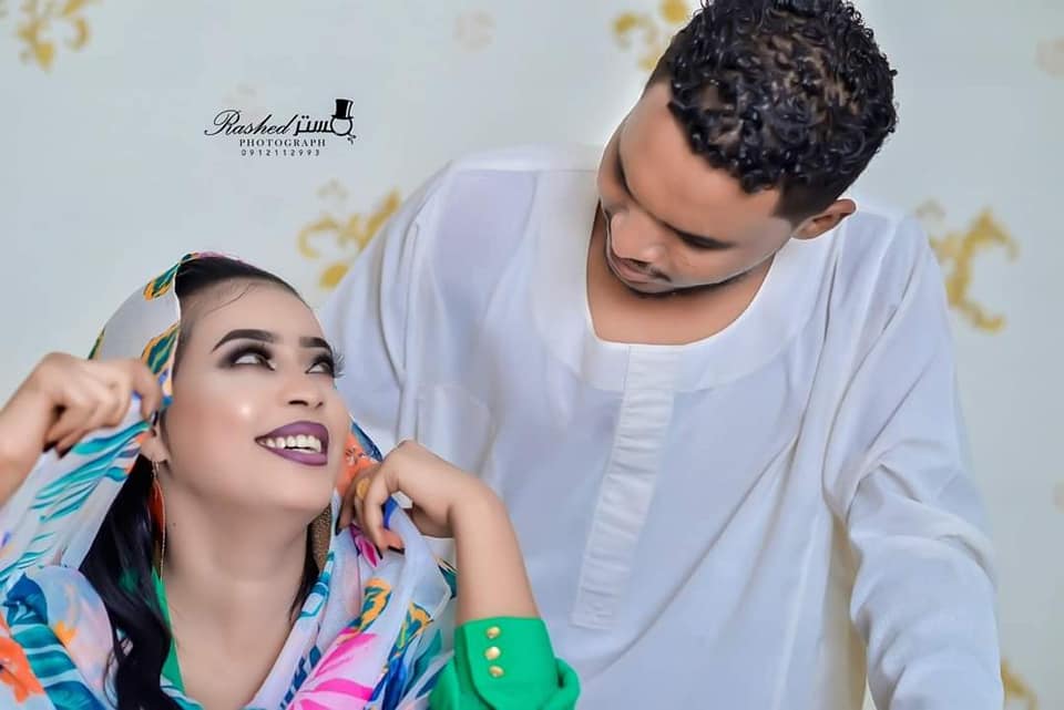 شاهد بالصور.. الفنانة إيمان الشريف تظهر في لقطات رومانسية مع زوجها أثناء جلسة تصوير تخطف بها الأضواء وتتصدر بها التريند 2 ايمان وايهاب